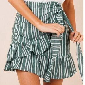 Princess Polly Striped Ruffle Wrap Mini Skirt Green White Preppy Feminine Size 4